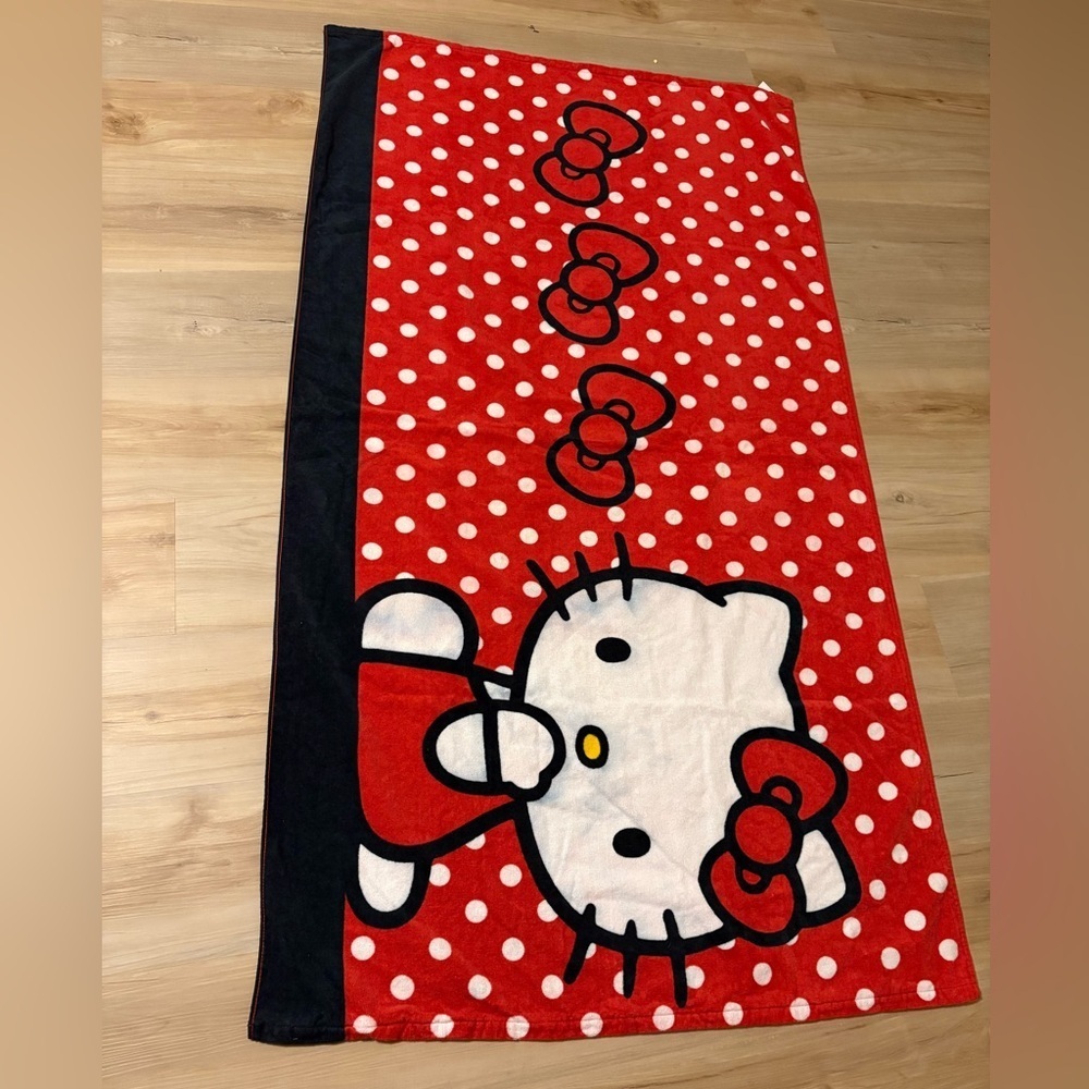 Red Bows Hello Kitty Oversize 100%
Cotton Beach Towel 34"x60”